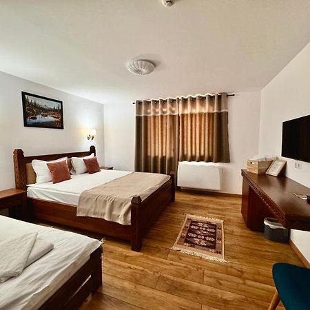 Pensiunea Roca Maramures Deseşti Extérieur photo